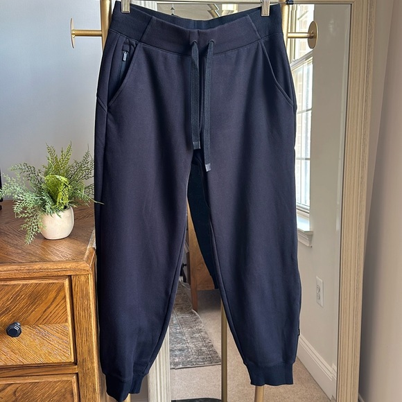 Athleta Pants - ATHLETA black jogger pants with drawstring waist (size small) ✨